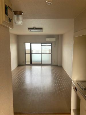 芦屋町大字山鹿 1003 玄関